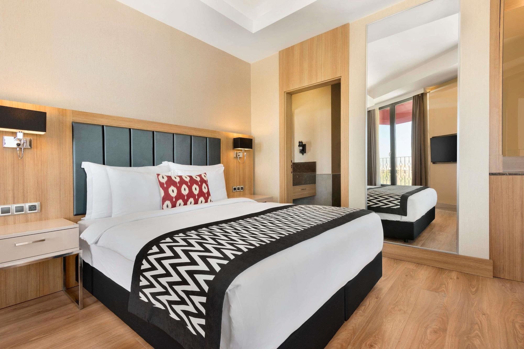 Ramada Encore Eskisehir Bagian luar foto