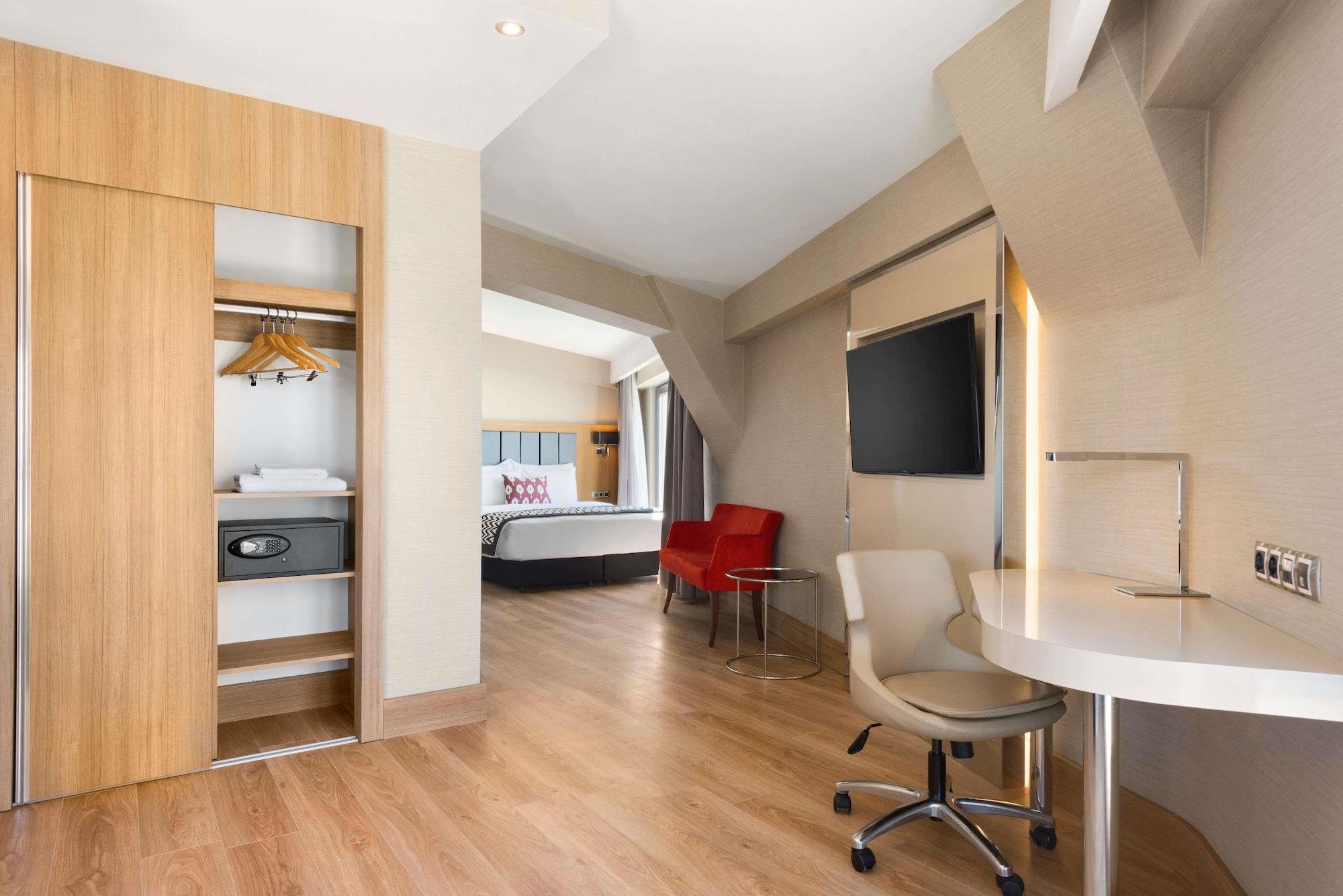 Ramada Encore Eskisehir Bagian luar foto
