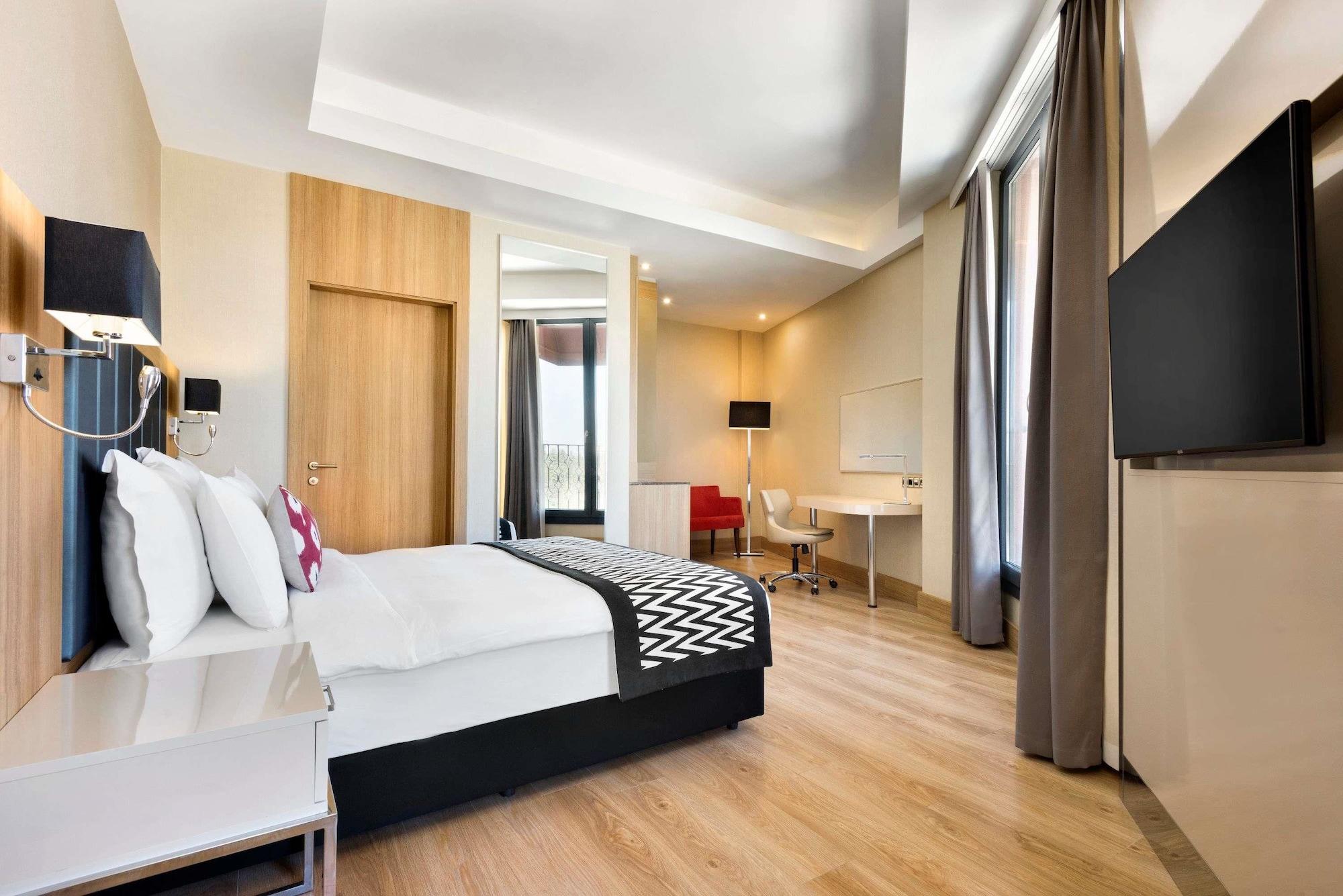 Ramada Encore Eskisehir Bagian luar foto
